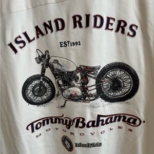 Tommy Bahama Men's Short-Sleeve Button-Up Shirt. XL